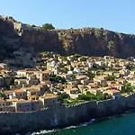 Liotrivi Historical Mansion And Boutique 4*
