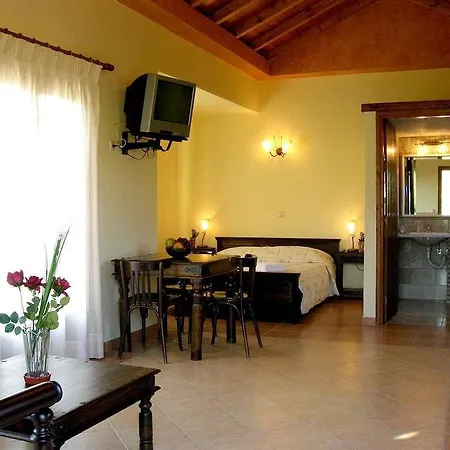 Liotrivi Historical Mansion And Boutique 4*