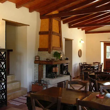 Liotrivi Historical Mansion And Boutique 4*