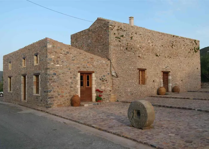 Liotrivi Historical Mansion And Boutique 4*