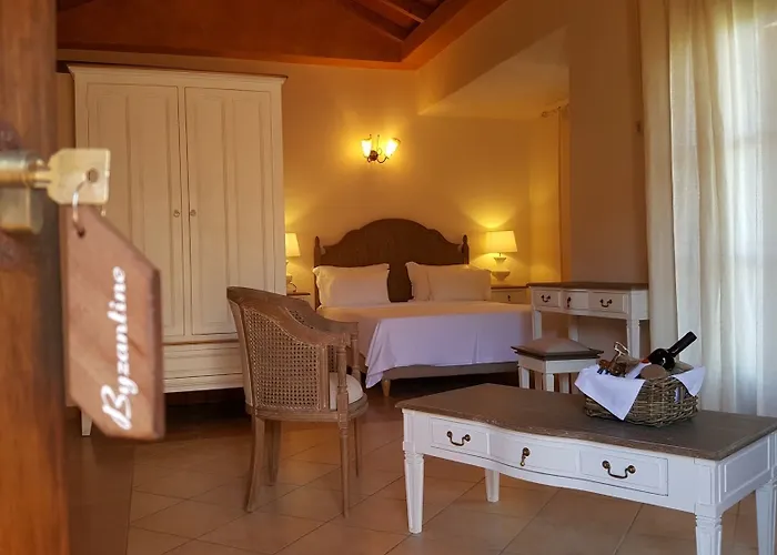 Liotrivi Historical Mansion And Boutique 4* Монемвазия