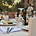 Liotrivi Historical Mansion And Boutique 4*