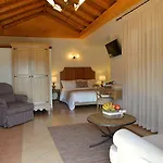 Liotrivi Historical Mansion And Boutique Hotel Monemvasía