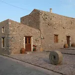 Liotrivi Historical Mansion And Boutique 4*