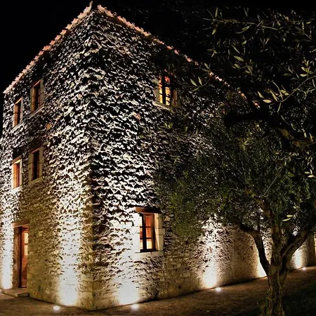 호텔 Liotrivi Historical Mansion And Boutique