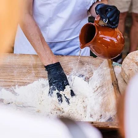 Ξενοδοχείο Liotrivi Historical Mansion And Boutique 4*