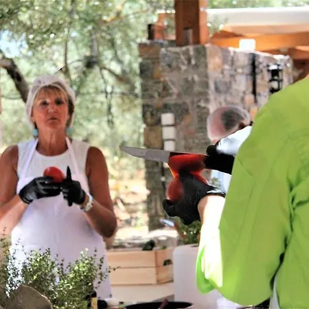 Liotrivi Historical Mansion And Boutique Monemvasia