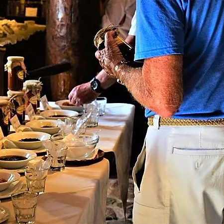 Liotrivi Historical Mansion And Boutique Hotel 4*
