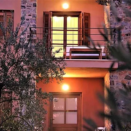 Hotel Liotrivi Historical Mansion And Boutique 4*