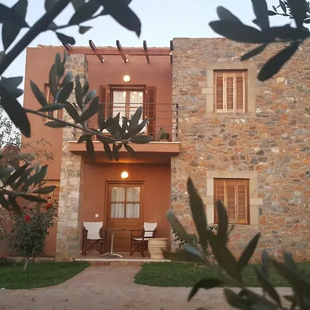 Liotrivi Historical Mansion And Boutique Hotel 4*