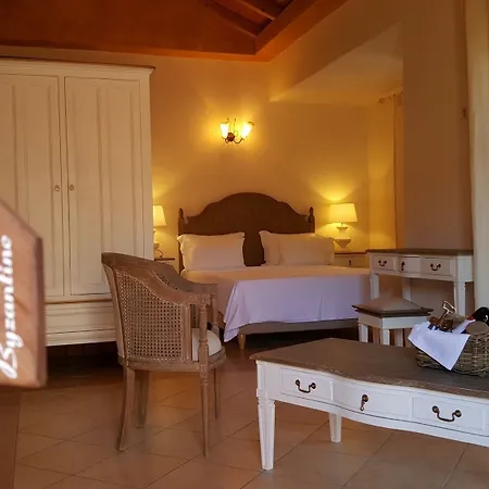 Liotrivi Historical Mansion And Boutique 4* Monemvasía