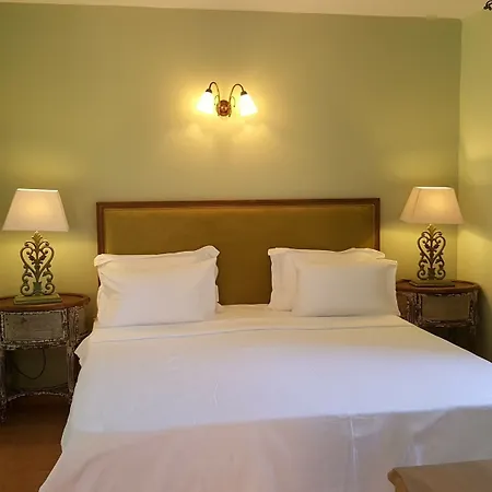 Ξενοδοχείο Liotrivi Historical Mansion And Boutique 4*