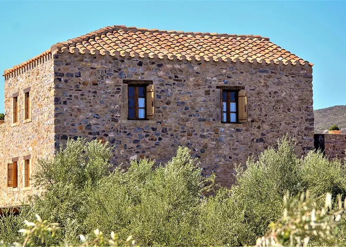 Liotrivi Historical Mansion And Boutique