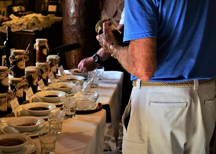 Liotrivi Historical Mansion And Boutique