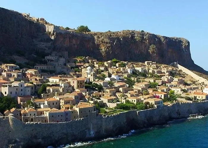 Liotrivi Historical Mansion And Boutique 4*