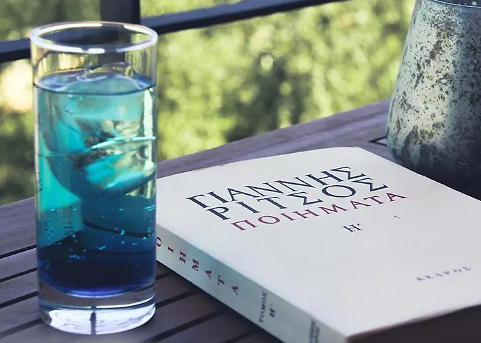 Liotrivi Historical Mansion And Boutique