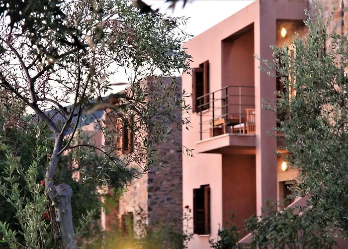 Liotrivi Historical Mansion And Boutique Hotel Monemvasía