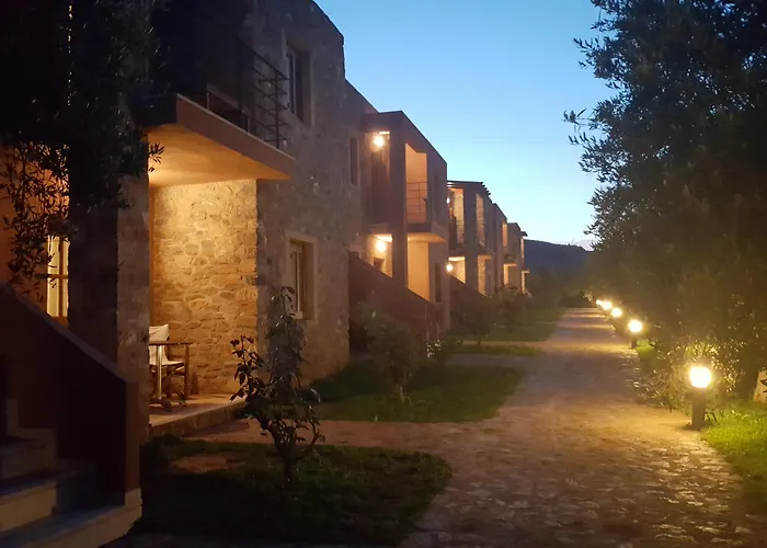 Liotrivi Historical Mansion And Boutique Μονεμβασιά