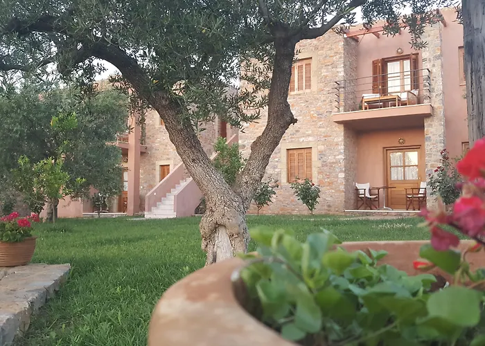 Liotrivi Historical Mansion And Boutique 4*