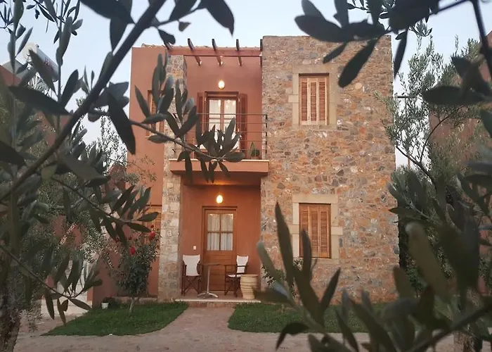 Отель Liotrivi Historical Mansion And Boutique 4*